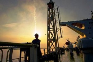 بلومبرگ: بهای جهانی نفت به بشکه ای 90 دلار می رسد