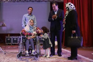 ادامه درمان «هانیه» با دستور وزیر بهداشت در تهران