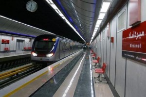 نقص فنی در پله‌ برقی متروی میرداماد به ۷ نفر آسیب زد