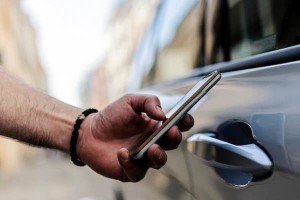 توقف عملیات ترخیص ۴۵۰۰ خودرو ثبت سفارش شده غیر قانونی در گمرکات