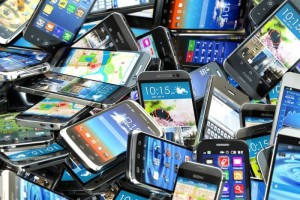 کمبود عرضه گوشی و کاهش میلیونی قیمت ها