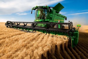 کاهش۳۰درصدی حق بیمه شخص ثالث صاحبان تراکتور و کمباین