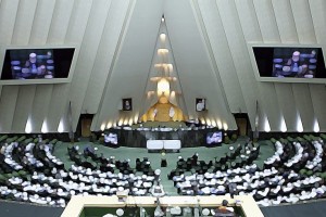 انتقاد یک نماینده از مافیای واردات