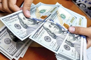 دلار ۴۲۰۰ تومانی ۴۴۰۰ تومان شد