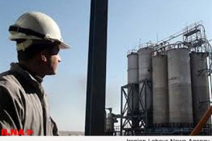 حذف پیمانکاران دولتی و ساماندهیِ قراردادموقتیهای نفت در مجلس