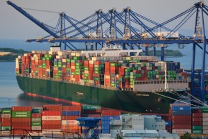 تراز تجاری کشور مثبت 940 میلیون دلار شد