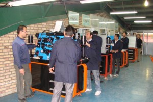 مدیران و کارکنان مهارتهای ارتباطی میآموزند