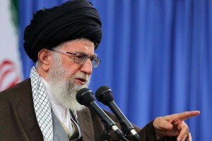 مجازات مفسدان اقتصادی سریع و عادلانه باشد