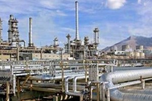 اختلاف نظر وزیر نفت و کارشناسان