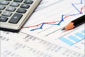 رشد ۸ درصدی اقتصاد ایران در شرایط فعلی خوشبینانه است