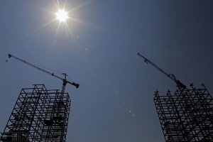 بنیاد مستضعفان از ساخت «مال» کنار کشید