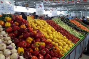 عرضه میوه عید و خرما ٢٠ درصد پایین تر از نرخ بازار